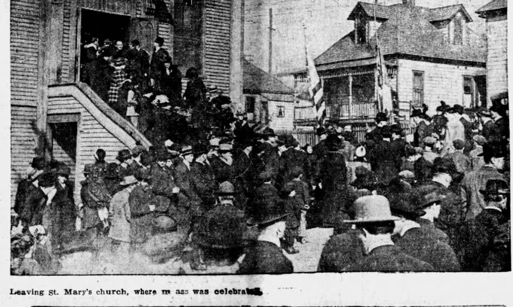 Photograph belonging to the article